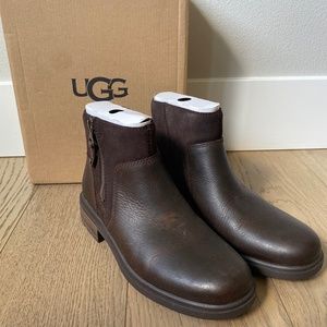 UGG Women's Harrison Zip Fashion Boot Brown Size 7